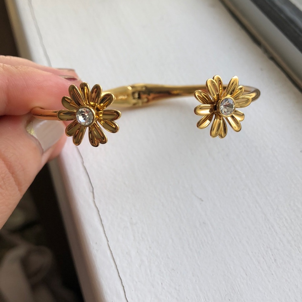 Kate Spade daisy bracelet